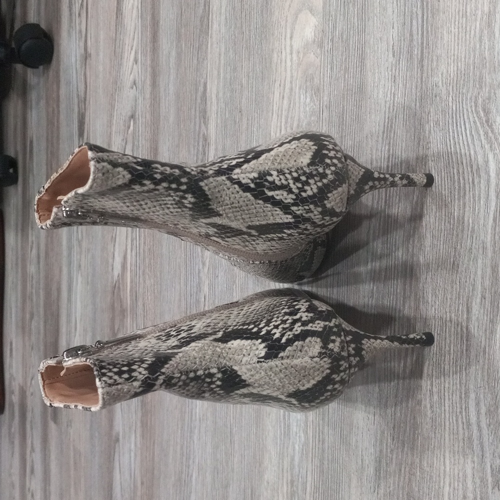 Schutz Bette Python Printed Leather Boots With St… - image 15